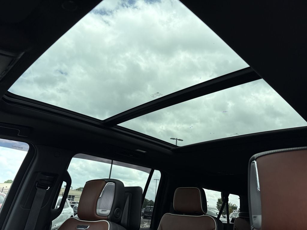 2023 GMC Yukon XL Denali Ultimate