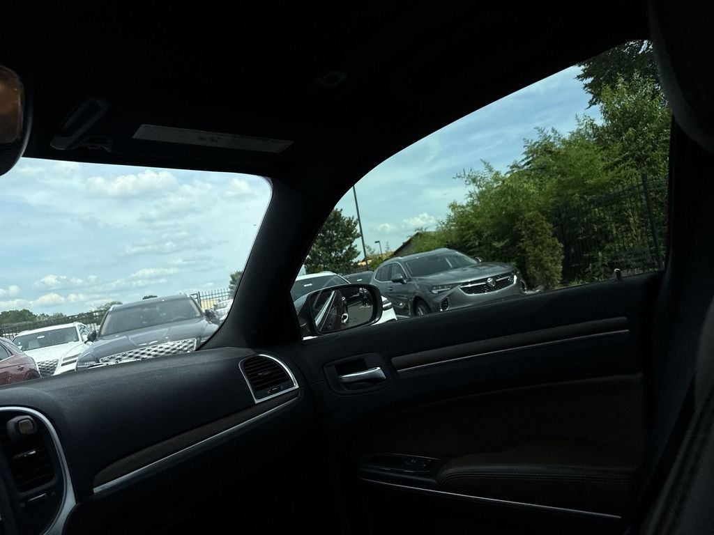 2018 Chrysler 300 C