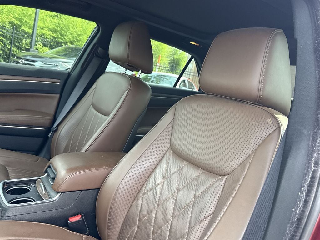 2018 Chrysler 300 C