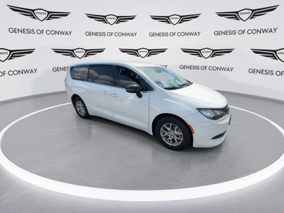 2025 Chrysler Voyager LX