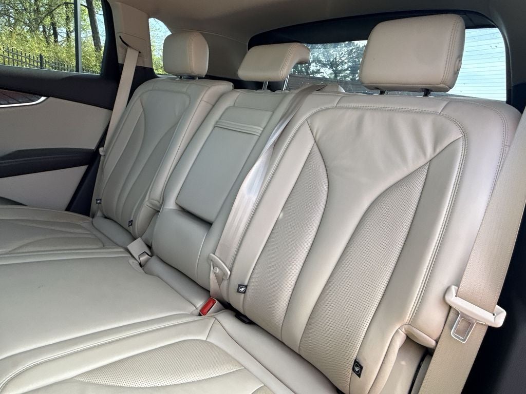 2019 Lincoln Nautilus Select