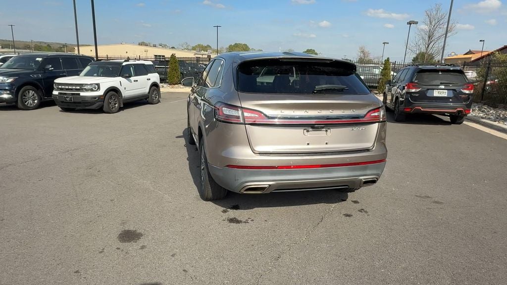 2019 Lincoln Nautilus Select