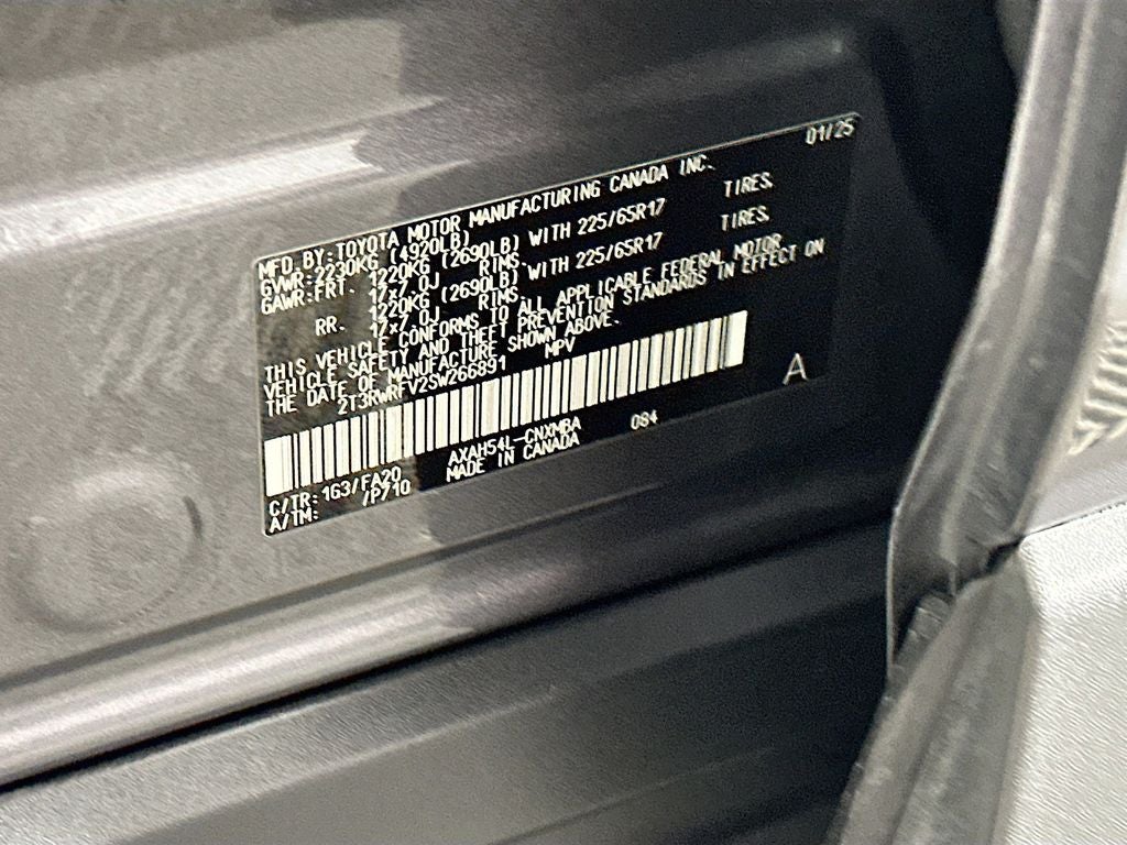 2025 Toyota RAV4 Hybrid XLE
