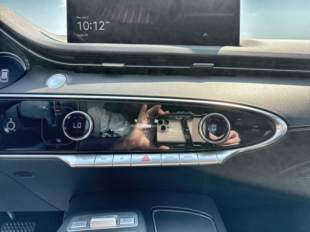 2025 Genesis GV70 2.5T