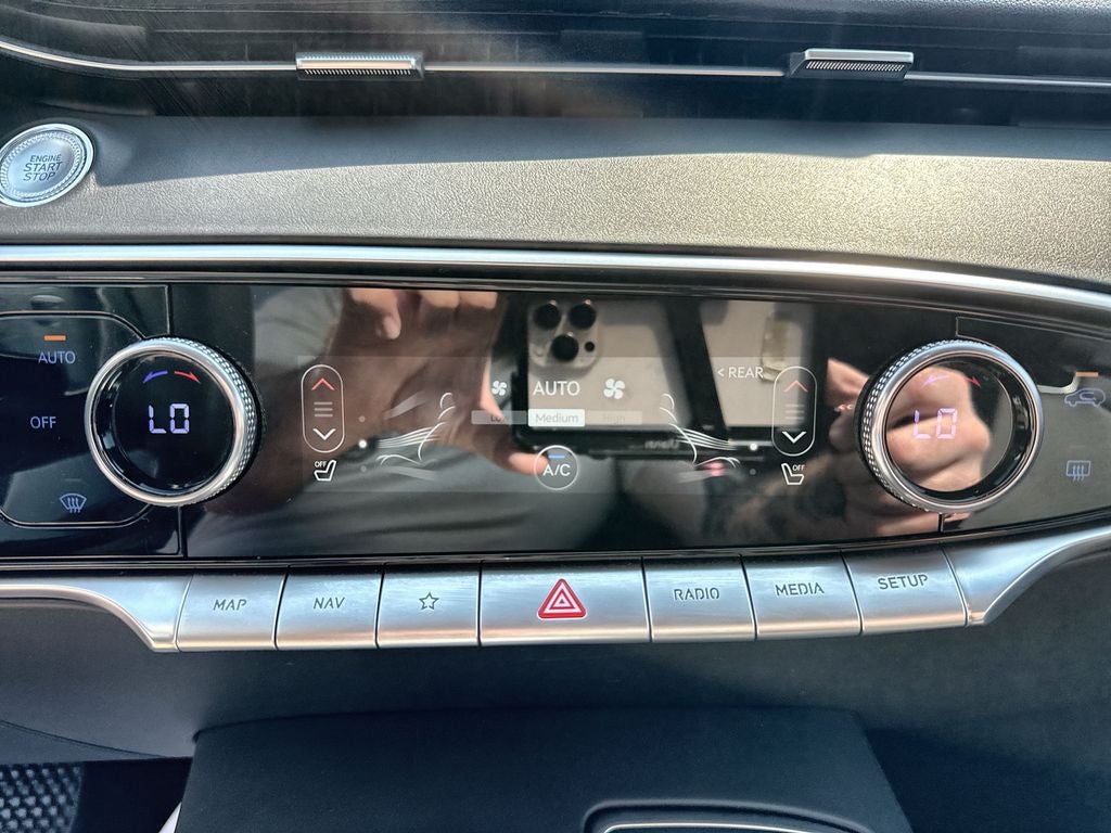 2025 Genesis GV70 2.5T