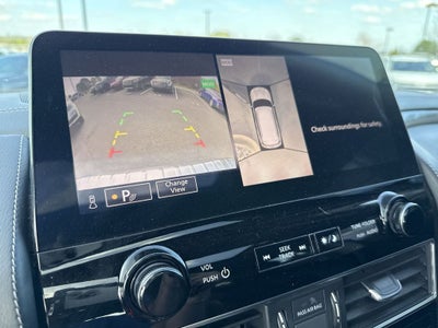 2024 INFINITI QX80 LUXE