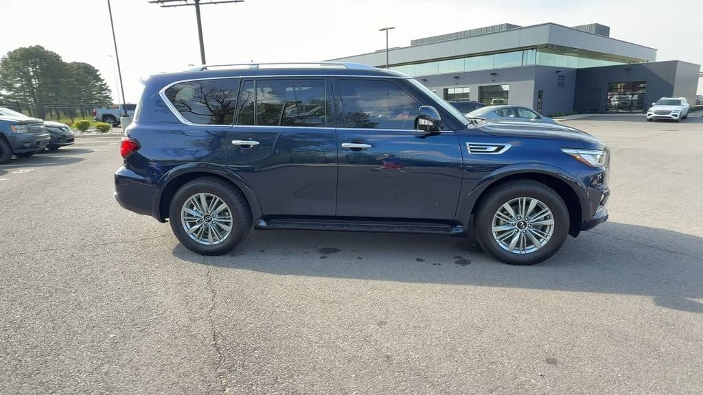 2024 INFINITI QX80 LUXE
