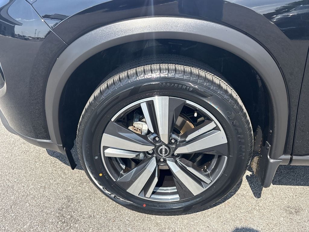 2025 Nissan Rogue SL