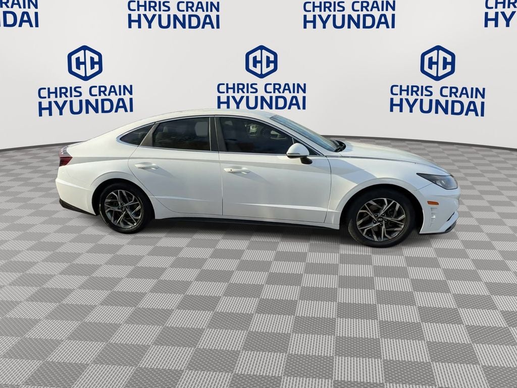 2022 Hyundai SONATA SEL