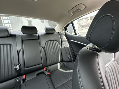 2026 Genesis G70 2.5T Prestige