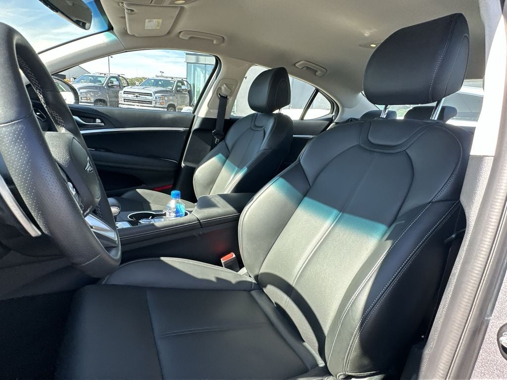 2025 Genesis G70 2.5T