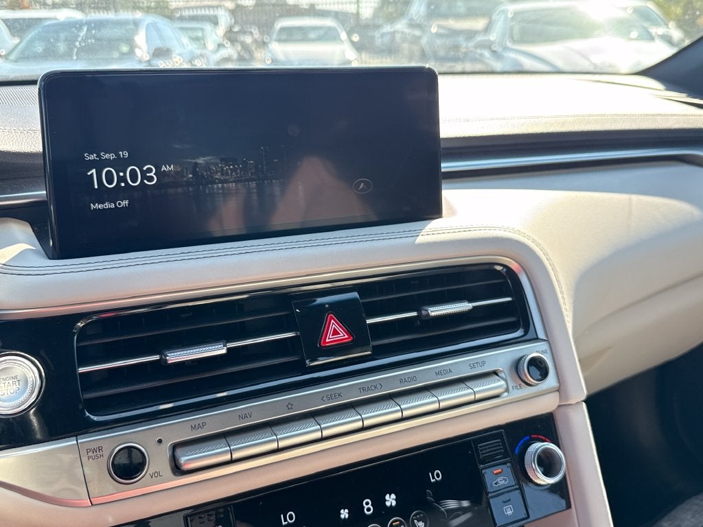 2025 Genesis G70 2.5T