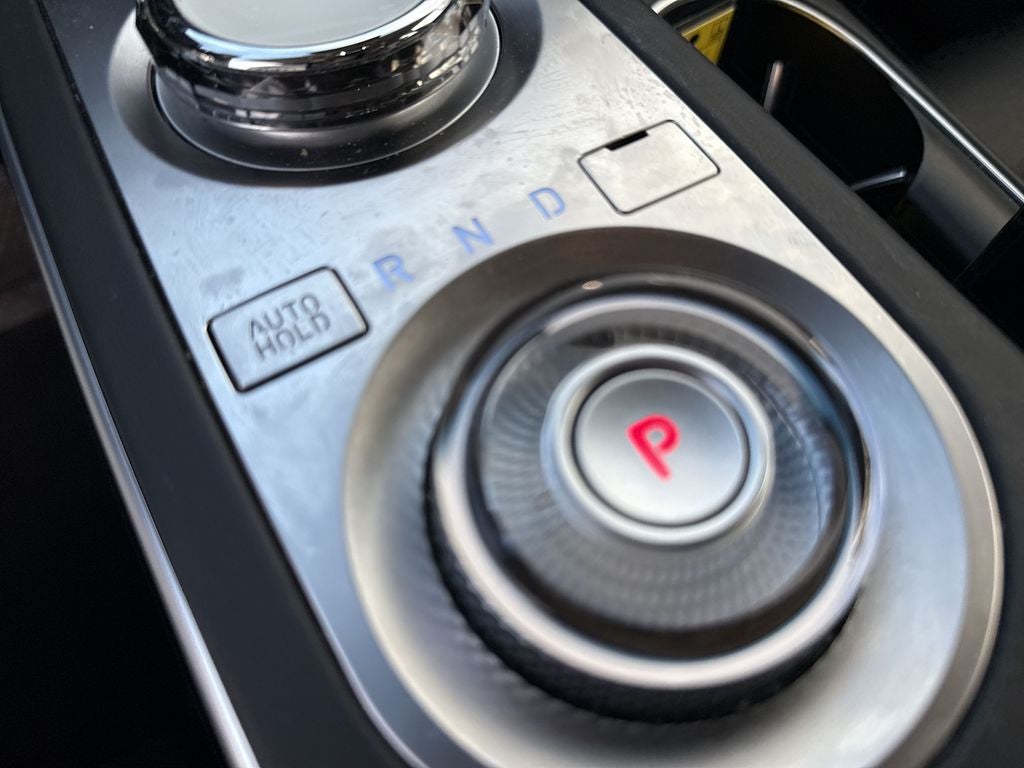 2023 Genesis GV70 2.5T Select