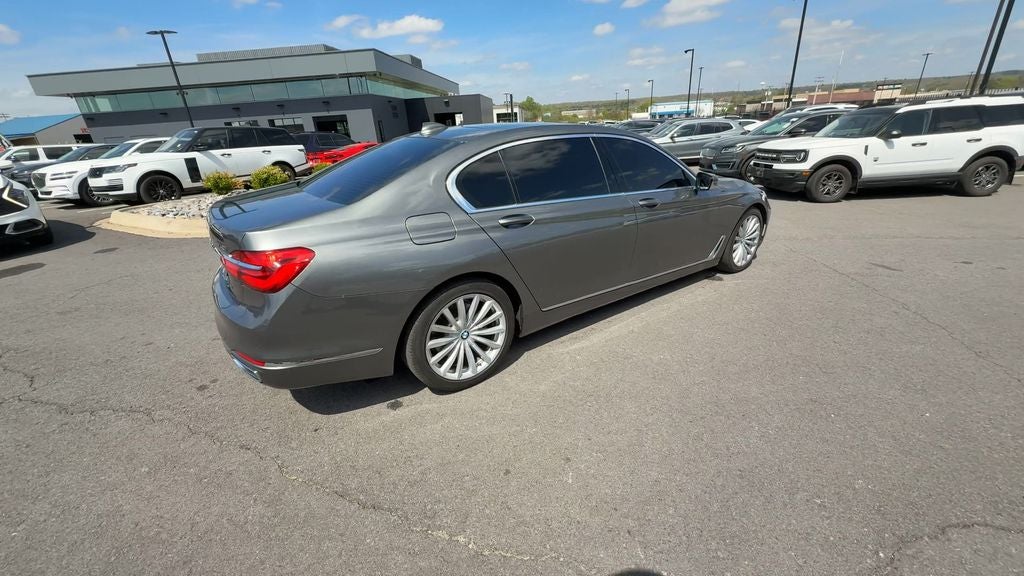 2019 BMW 7 Series 740i
