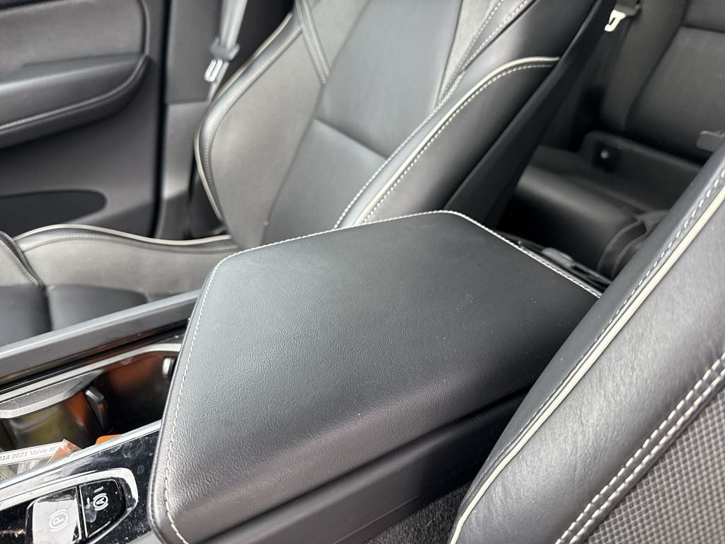 2021 Volvo XC60 T5 R-Design